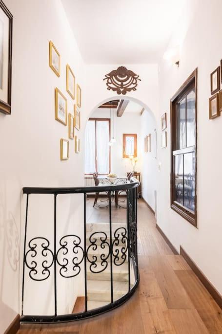 Ca' Della Madoneta - Vista Canale Venezia Esterno foto