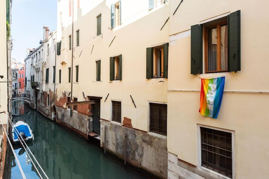 Ca' Della Madoneta - Vista Canale Venezia Esterno foto