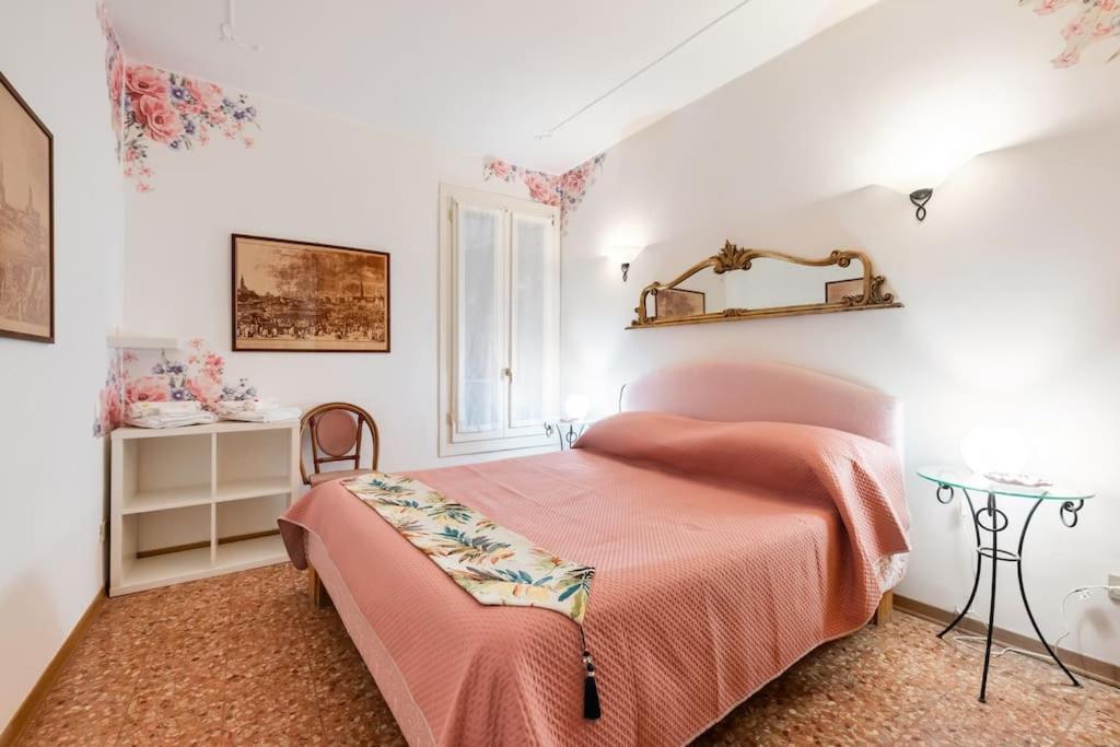 Ca' Della Madoneta - Vista Canale Venezia Esterno foto