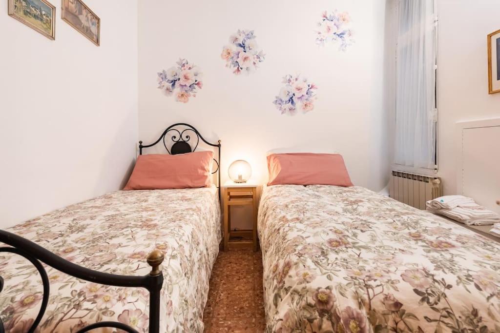 Ca' Della Madoneta - Vista Canale Venezia Esterno foto